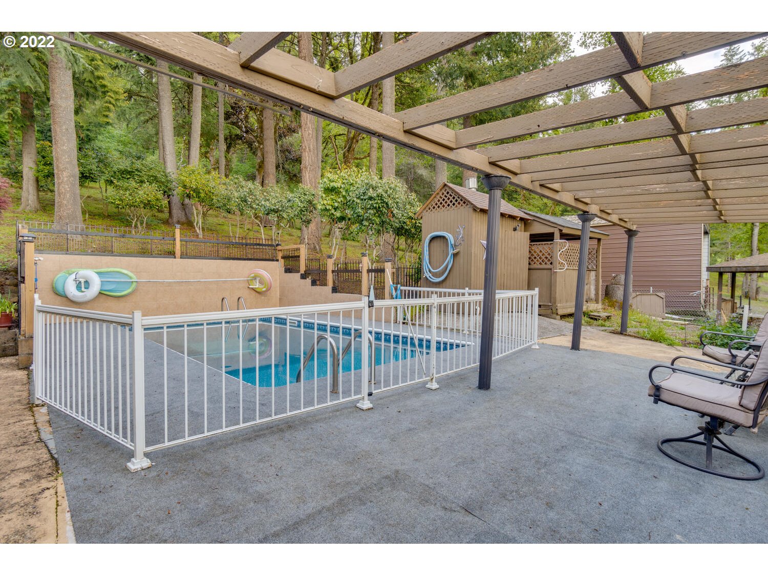 27474 Southwest Mountain Road West Linn, OR 97068 - Photo 5 of 31 Swimming Pool