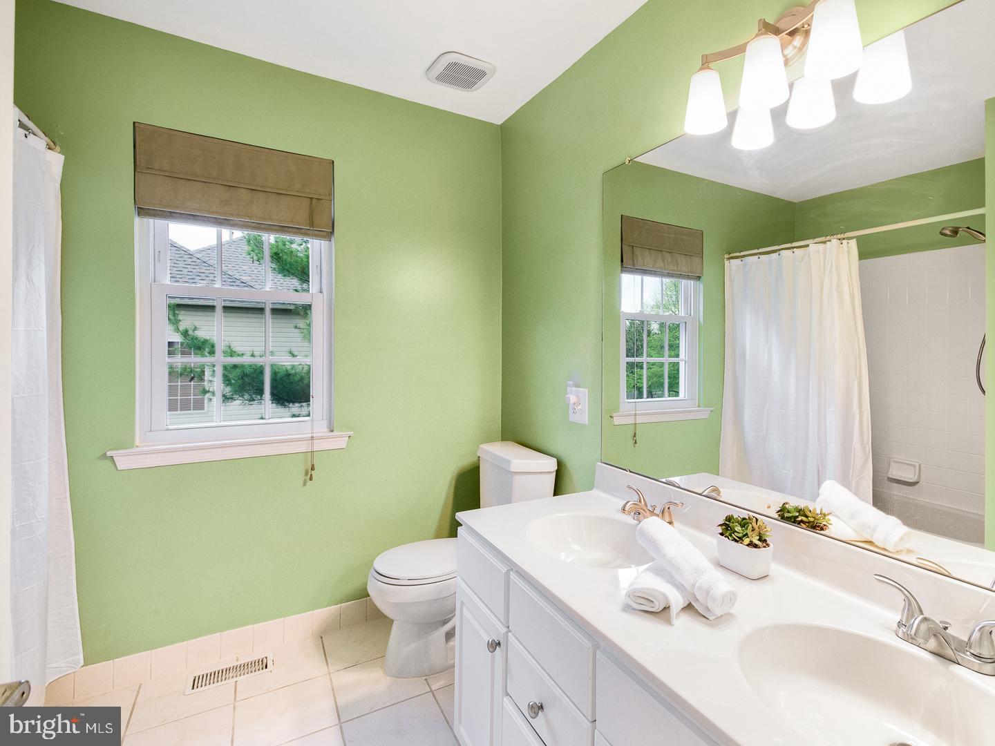 33 Mallard Drive Mount Laurel, NJ 08054 - Photo 32 of 48 Master Bathroom