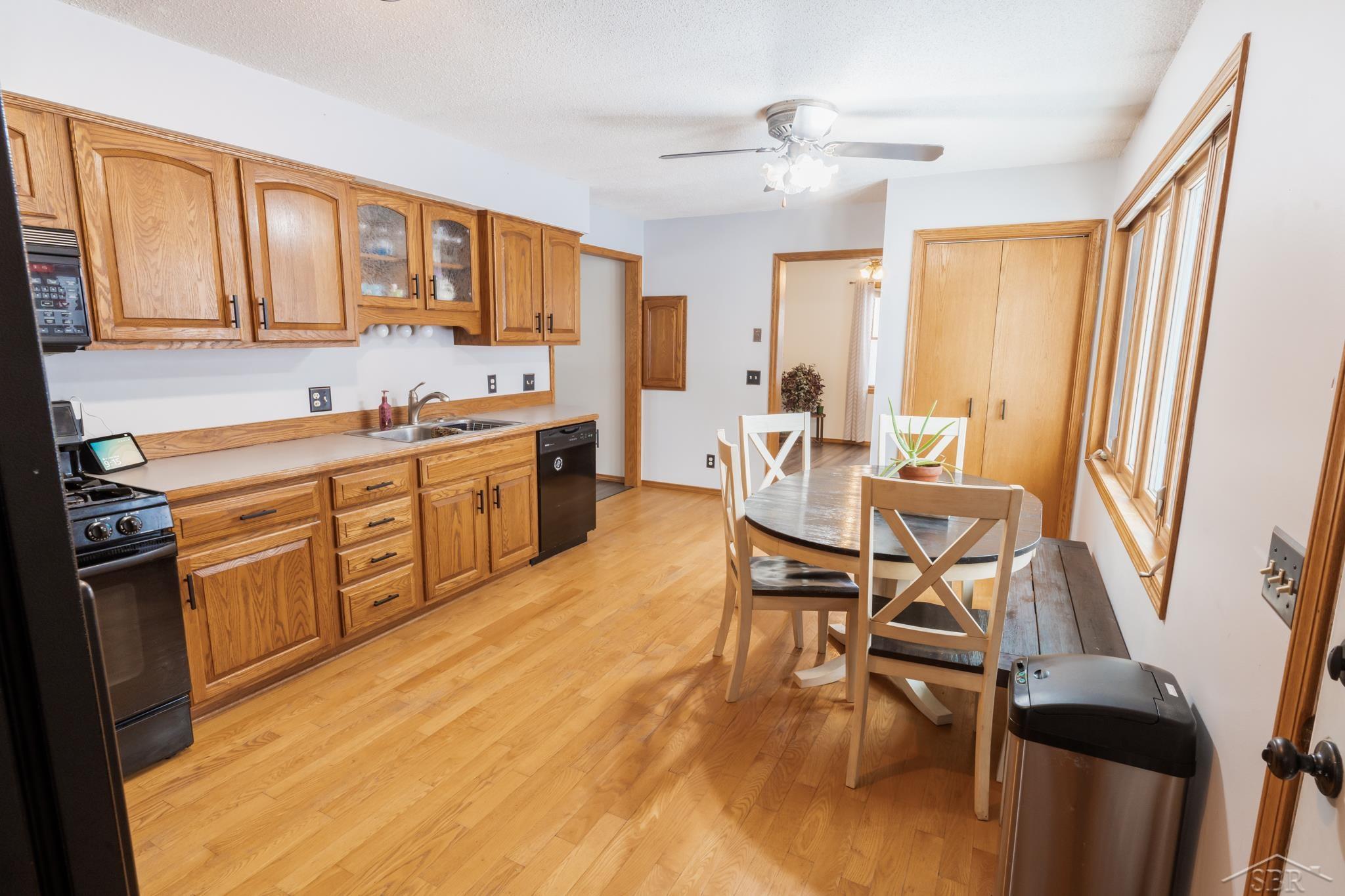 5944 West Weinert Road Coleman, MI 48618 - Photo 7 of 30 50166354-a02719f7-6760-44fa-ac88-93a8ddc71ced.JPG