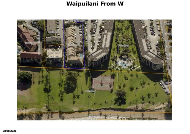 a view of an outdoor space