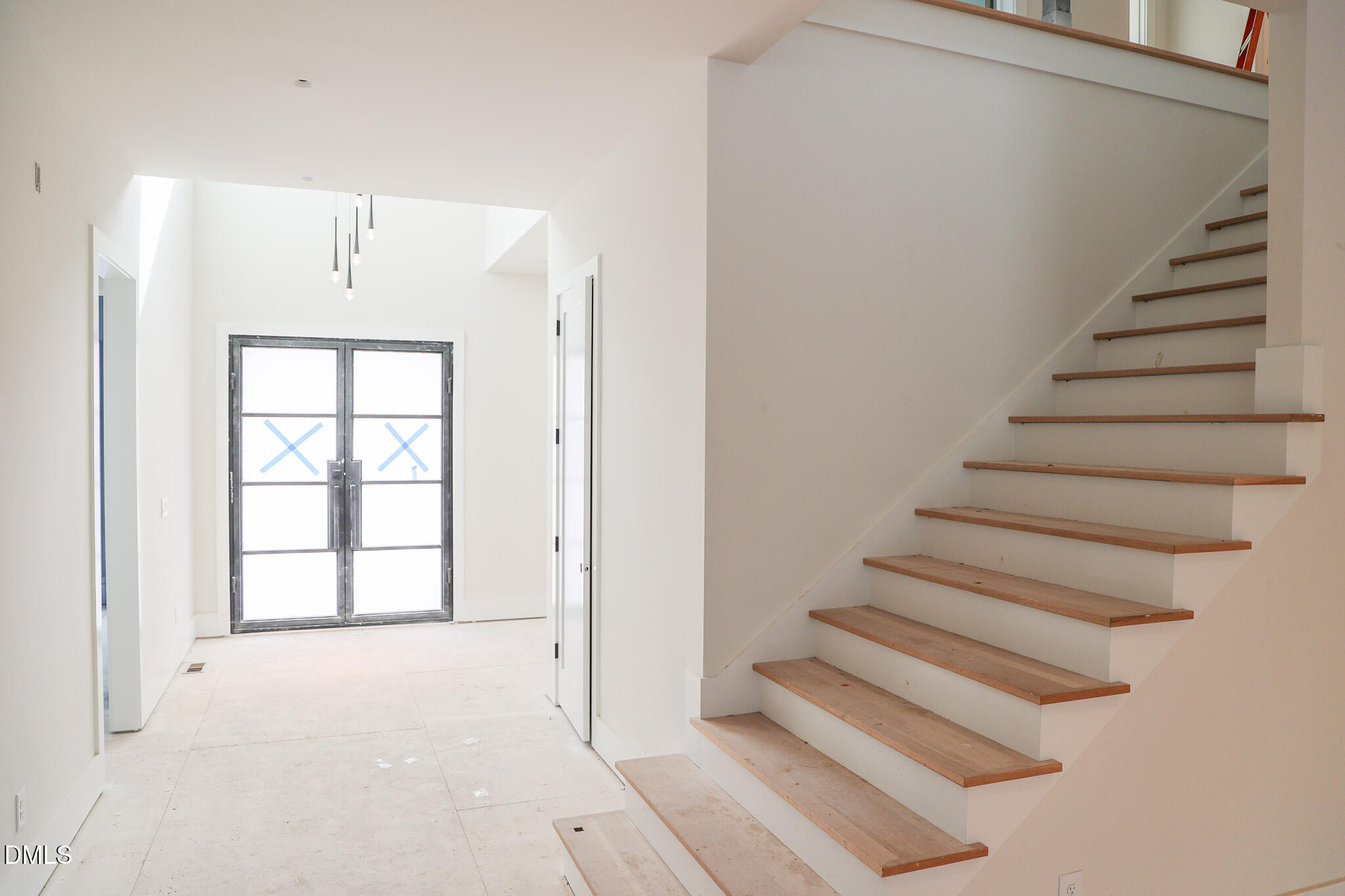 4119 Rockingham Drive Raleigh, NC 27609 - Photo 5 of 20 GQ6A0859