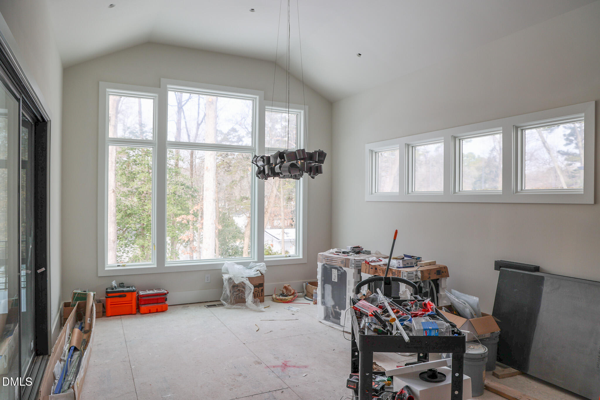 4119 Rockingham Drive Raleigh, NC 27609 - Photo 10 of 20 GQ6A0865