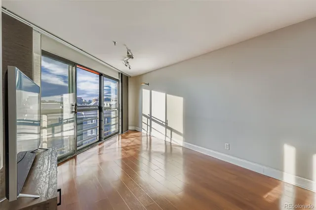 $360,000 | 100 Park Avenue West, Unit 606, Denver, CO 80205