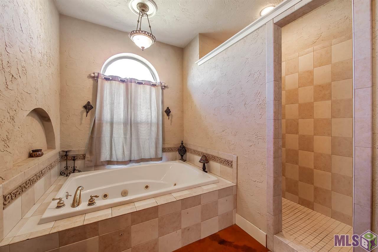611 Highway 653 Raceland, LA 70394 - Photo 13 of 19 Large tub and walk in shower