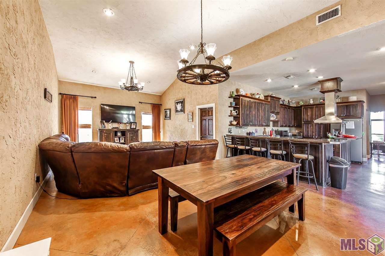 611 Highway 653 Raceland, LA 70394 - Photo 8 of 19 Dining area and den