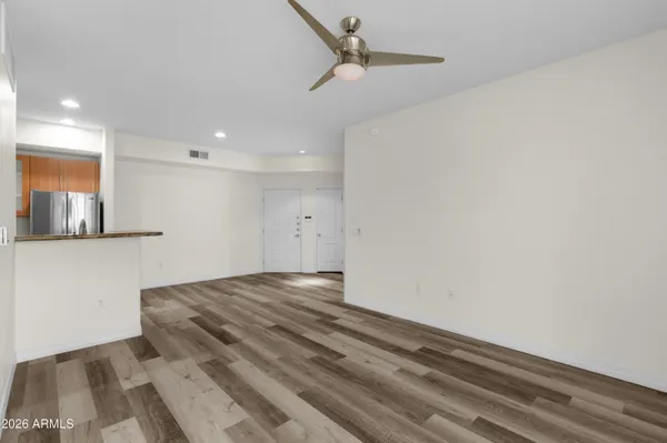 $1,585 | 6900 East Princess Drive, Unit 1120, Phoenix, AZ 85054