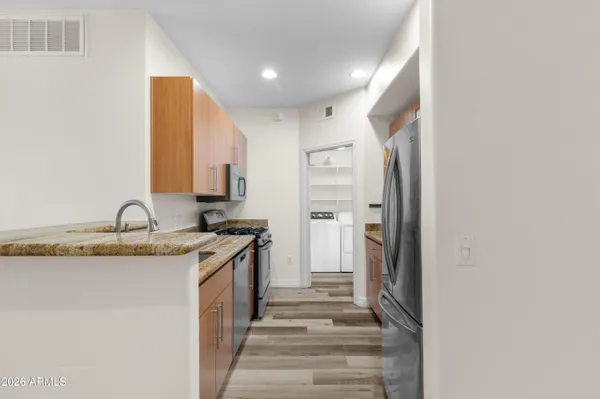 $1,585 | 6900 East Princess Drive, Unit 1120, Phoenix, AZ 85054