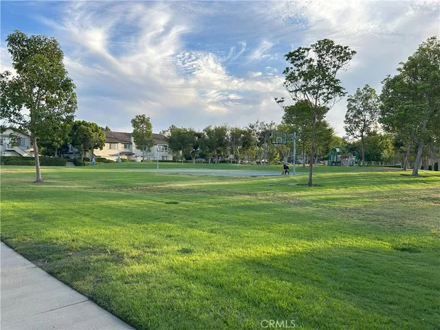 $3,200 | 22 Columbia, Irvine, CA 92612