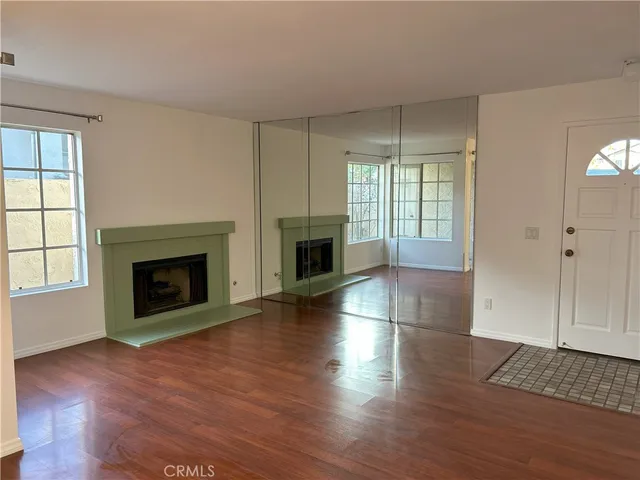 $3,200 | 22 Columbia, Irvine, CA 92612