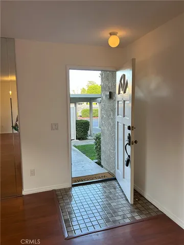 $3,200 | 22 Columbia, Irvine, CA 92612