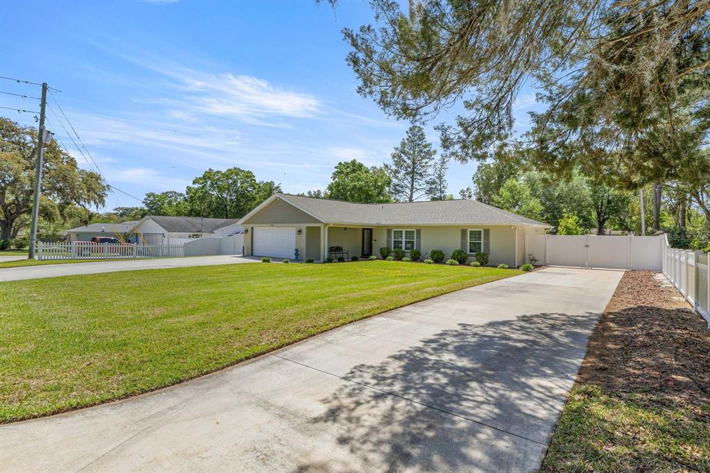 20430 Southwest 80th Pl Road Dunnellon, FL 34431 - Photo 4 of 55