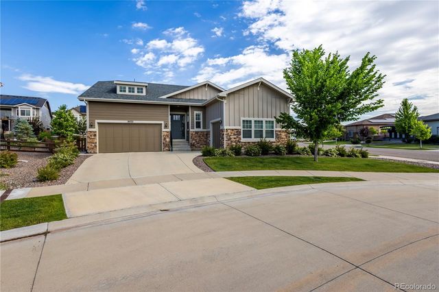 a view of a house with a outdoor space