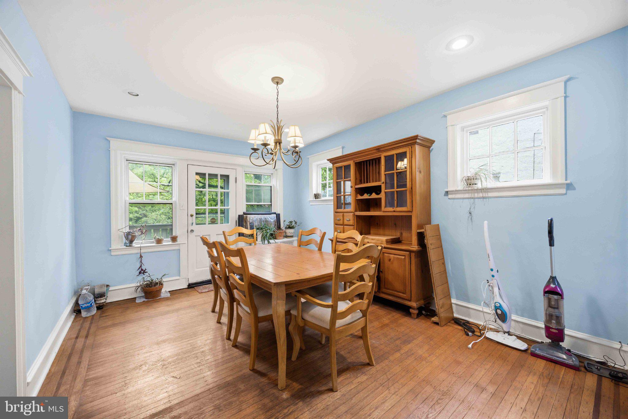 378 Church Road Elkins Park, PA 19027 - Photo 11 of 29 Bright and inviting dining space.