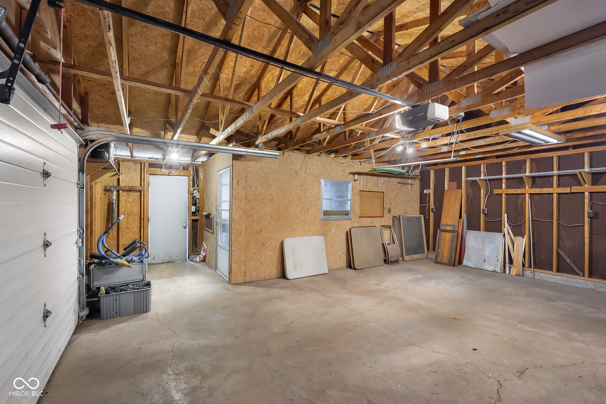 2118 Maple Street Columbus, IN 47201 - Photo 46 of 48 Gallery Image 46