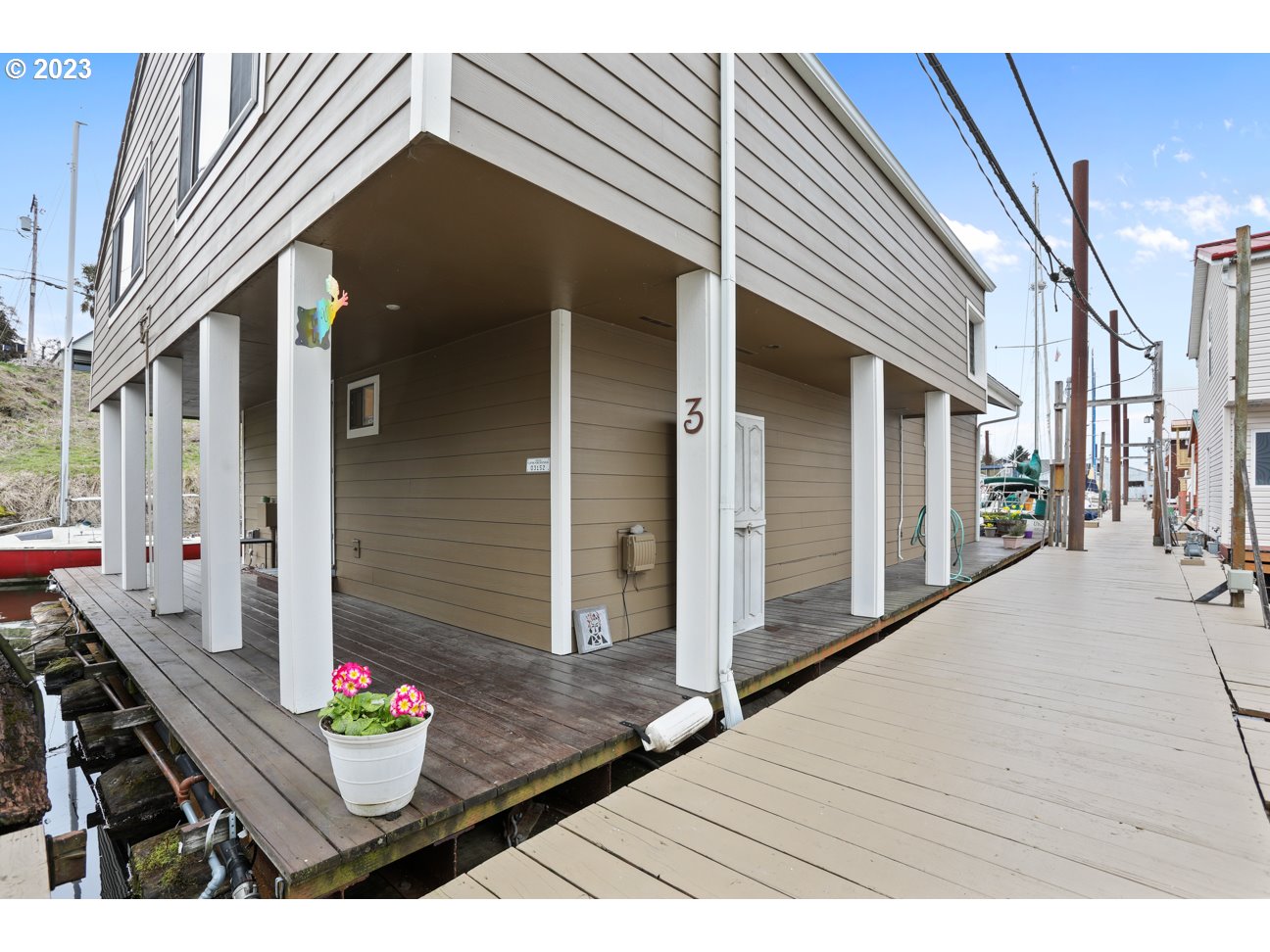 55 Northeast Bridgeton Road, Unit 3 Portland, OR 97211 - Photo 2 of 39 Gallery Image 2