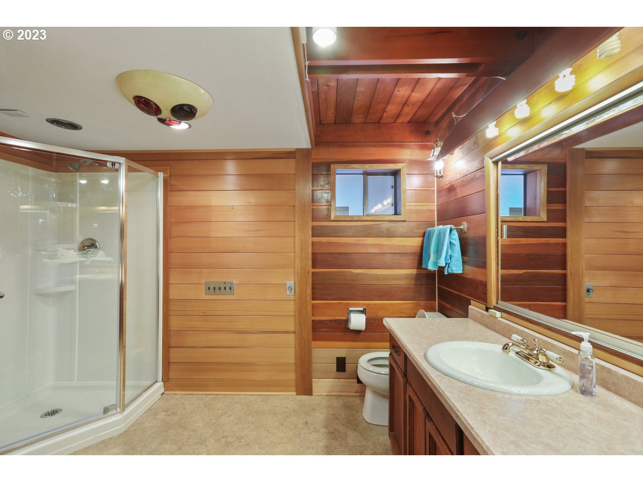 55 Northeast Bridgeton Road, Unit 3 Portland, OR 97211 - Photo 9 of 39 Gallery Image 9