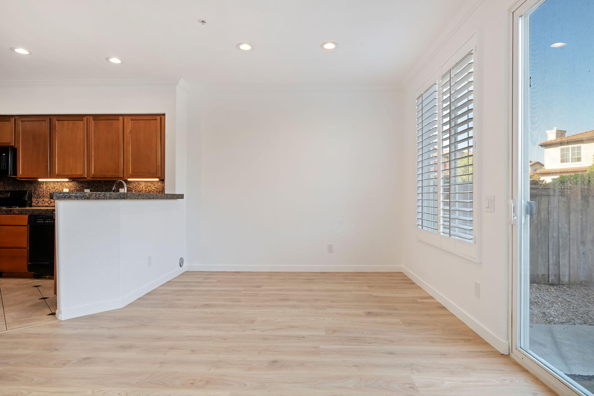 598 Poppyfield Place Goleta, CA 93117 - Photo 6 of 28 Dining Area