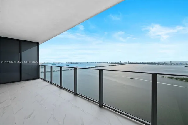 $6,900 | 700 Northeast 24th Street, Unit 4504, Miami, FL 33137