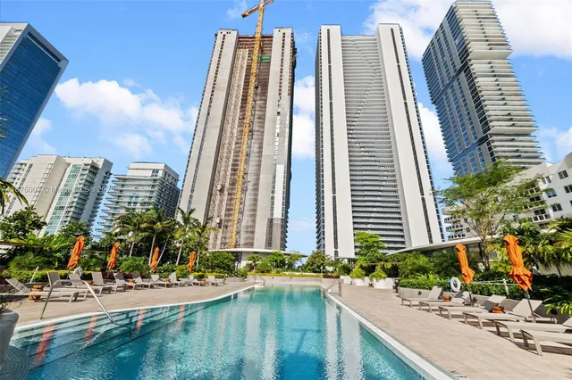 $6,900 | 700 Northeast 24th Street, Unit 4504, Miami, FL 33137