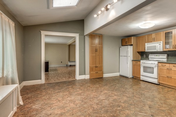 4 Newman Place Somerville, MA 02145 - Photo 14 of 30