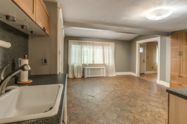 4 Newman Place Somerville, MA 02145 - Photo 18 of 30