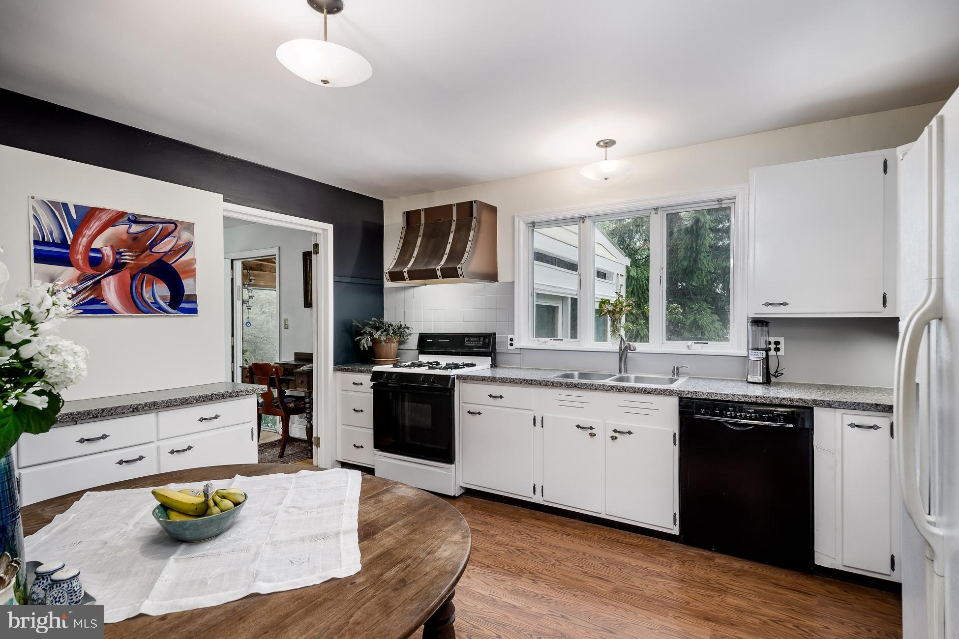 310 Jefferson Road Princeton, NJ 08540 - Photo 8 of 24