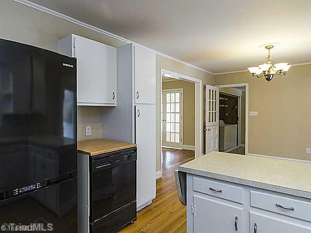 1719 Turner Road Mebane, NC 27302 - Photo 9 of 16 Kitchen.