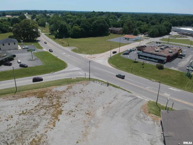 $98,500 | 3305 East Vienna Street, Anna, IL 62906