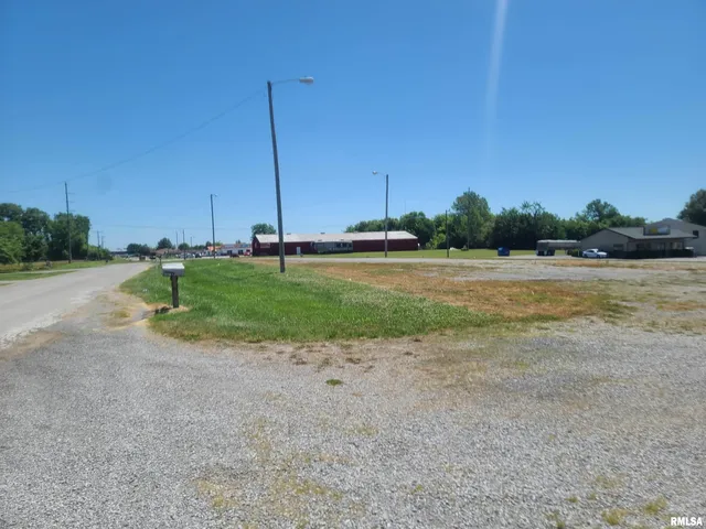 $98,500 | 3305 East Vienna Street, Anna, IL 62906