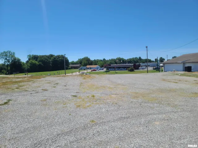 $98,500 | 3305 East Vienna Street, Anna, IL 62906