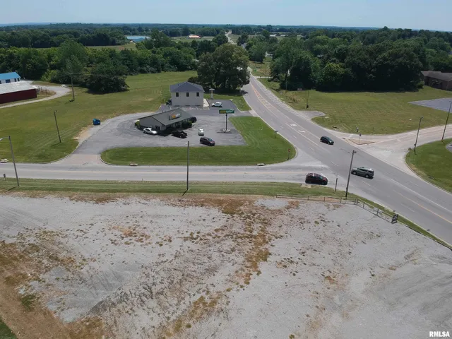 $98,500 | 3305 East Vienna Street, Anna, IL 62906