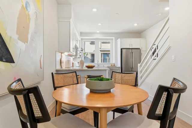 $1,220,000 | 921 Mountain Ash Terrace, Unit 4, Sunnyvale, CA 94086