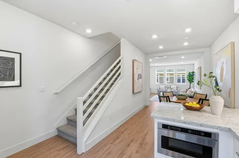 $1,220,000 | 921 Mountain Ash Terrace, Unit 4, Sunnyvale, CA 94086