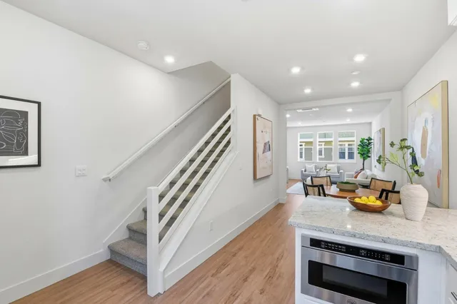 $1,220,000 | 921 Mountain Ash Terrace, Unit 4, Sunnyvale, CA 94086