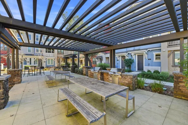 $1,220,000 | 921 Mountain Ash Terrace, Unit 4, Sunnyvale, CA 94086