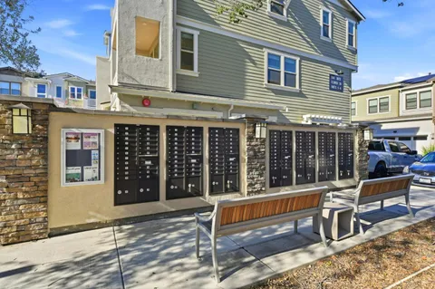 $1,220,000 | 921 Mountain Ash Terrace, Unit 4, Sunnyvale, CA 94086