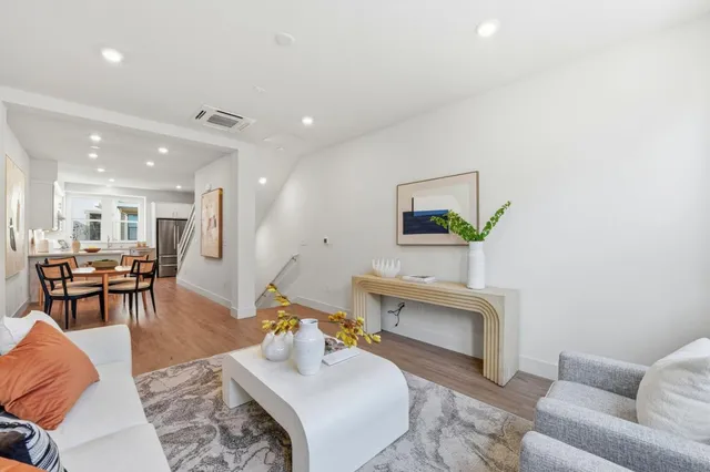 $1,220,000 | 921 Mountain Ash Terrace, Unit 4, Sunnyvale, CA 94086