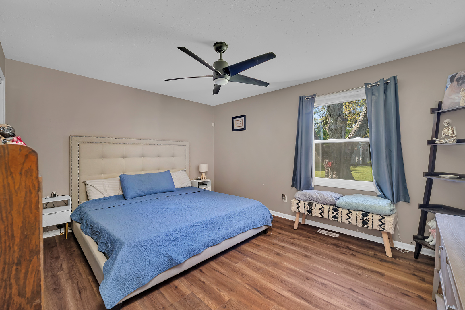 338 Orchard Lane Braidwood, IL 60408 - Photo 15 of 25 a bedroom with a bed and a window