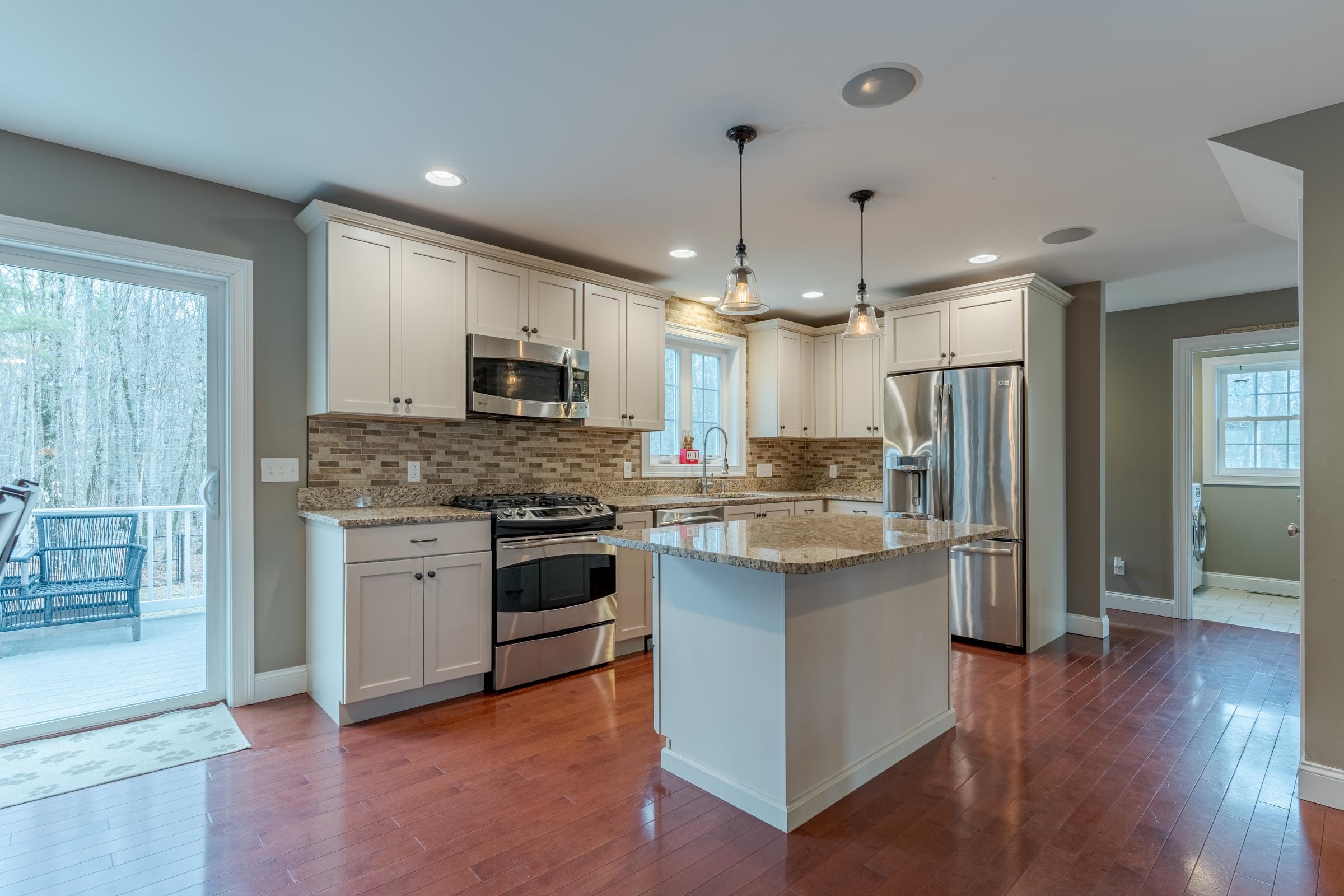 18 Piscataqua Road Dover, NH 03820 - Photo 13 of 39