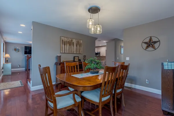 $815,000 | 18 Piscataqua Road, Dover, NH 03820