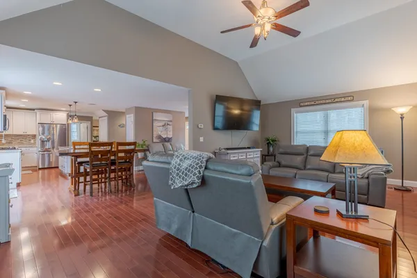 $815,000 | 18 Piscataqua Road, Dover, NH 03820