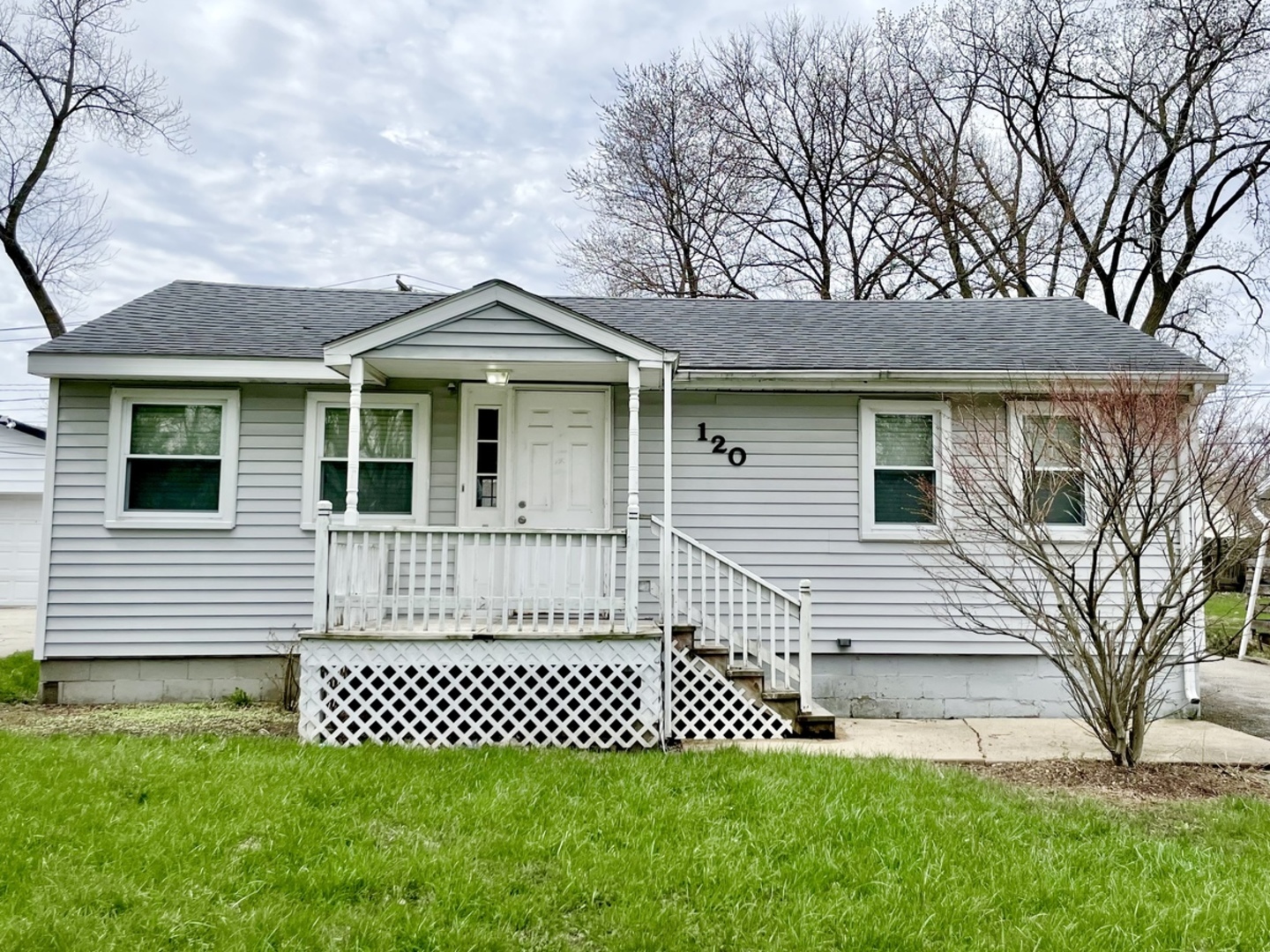 120 Vermont Avenue Aurora, IL 60505 - Photo 1 of 14