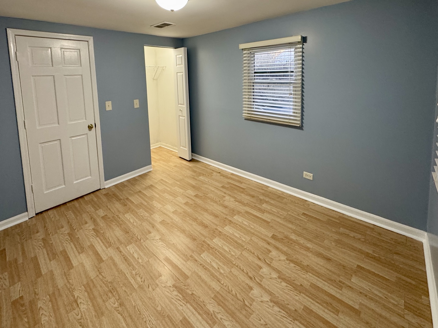 120 Vermont Avenue Aurora, IL 60505 - Photo 5 of 14