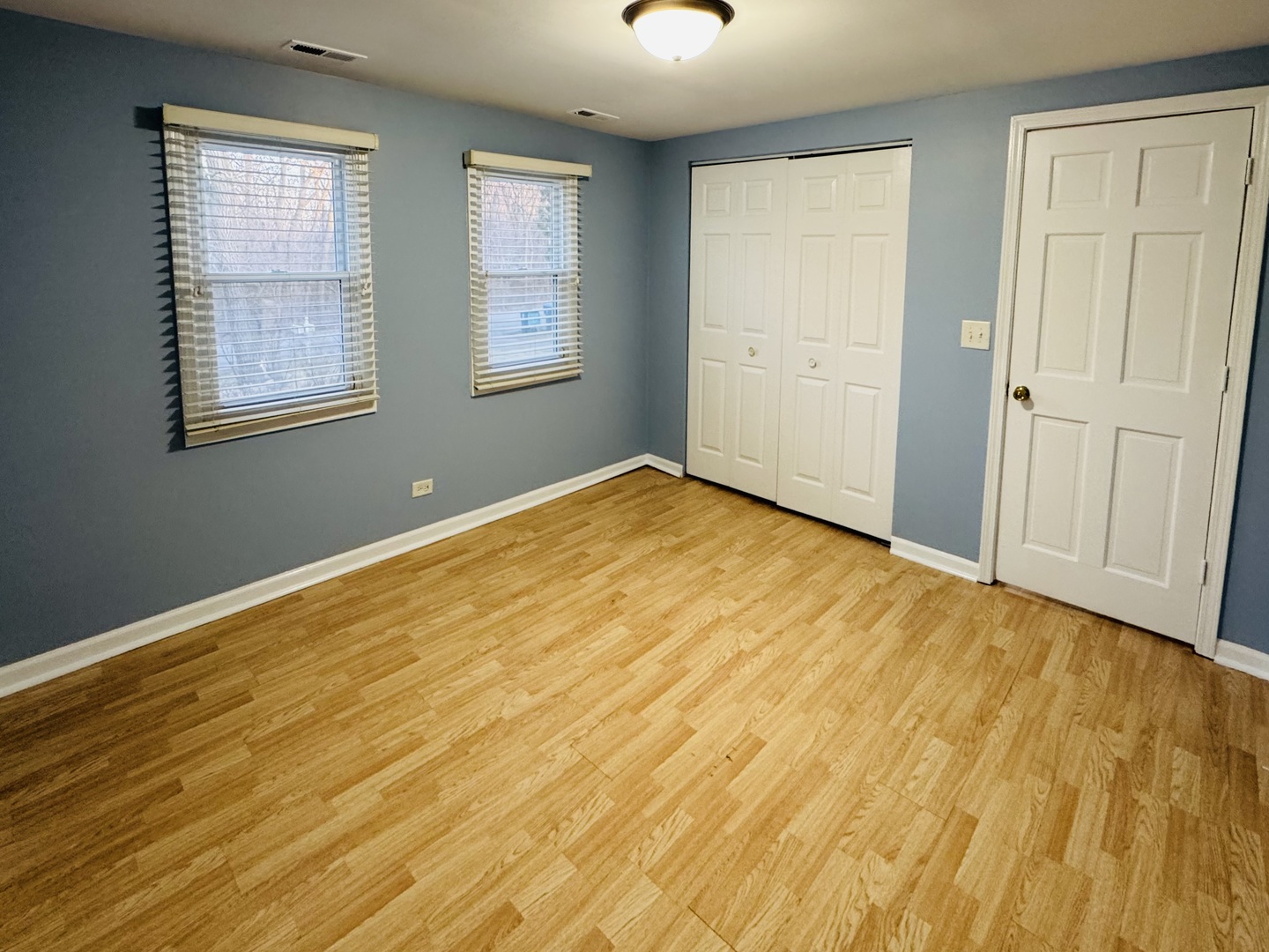 120 Vermont Avenue Aurora, IL 60505 - Photo 7 of 14