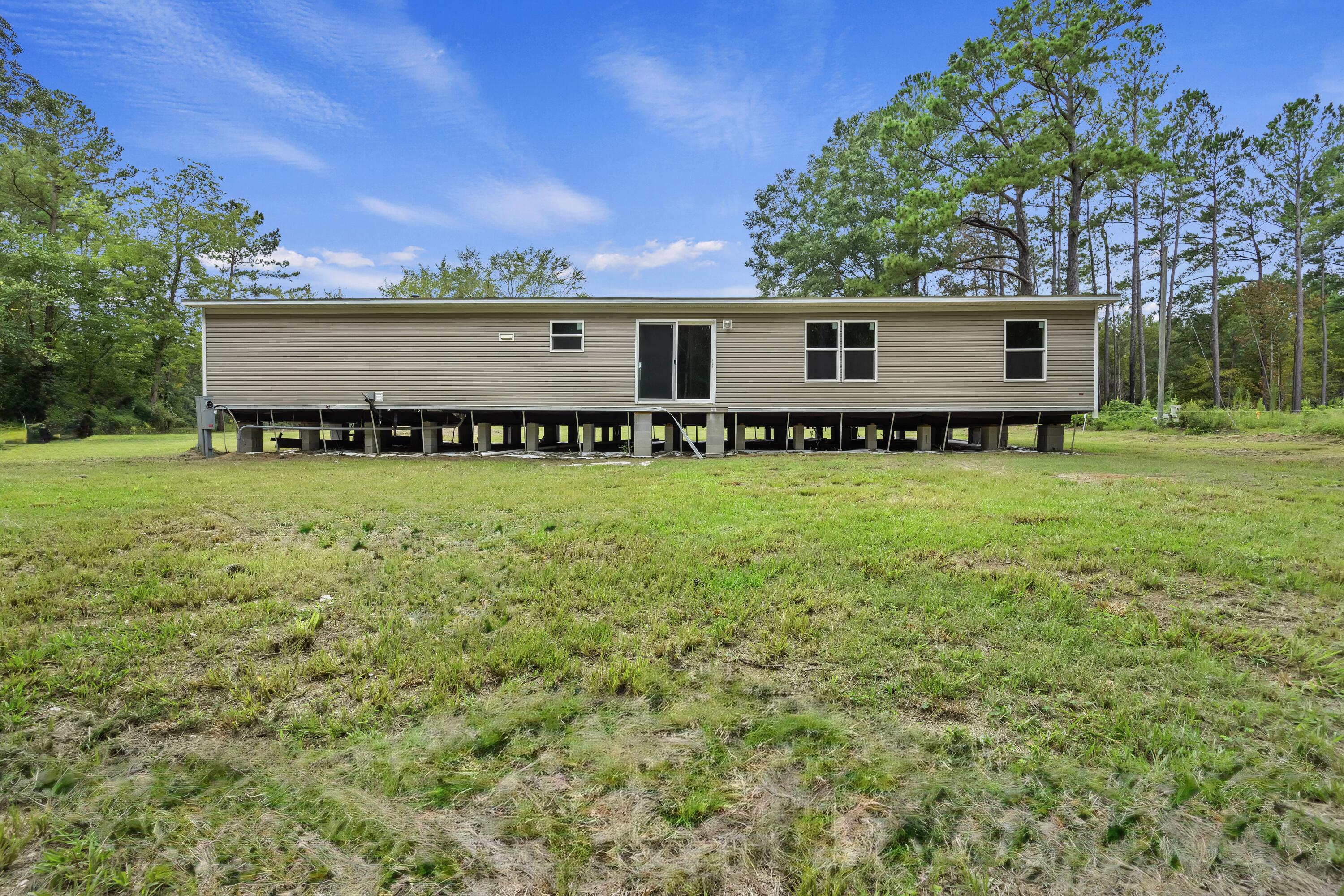 1820 Main Street Bonneau, SC 29431 - Photo 9 of 10 Melissa Gilliard - Bonneau12