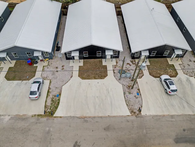 $3,995,000 | 830 Waco Street, Unit 110, Kingsland, TX 78639