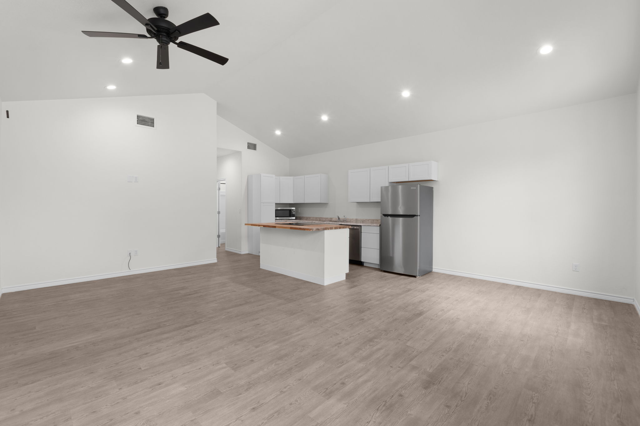 830 Waco Street, Unit 110 Kingsland, TX 78639 - Photo 6 of 32