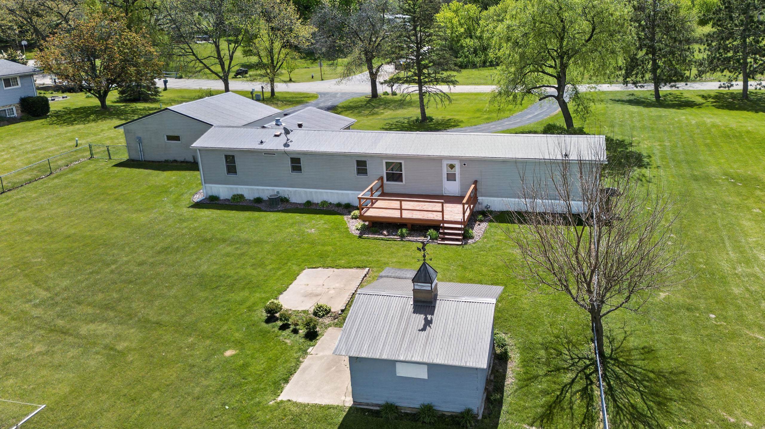 7110 Frenchtown Road Belleville, WI 53508 - Photo 3 of 34