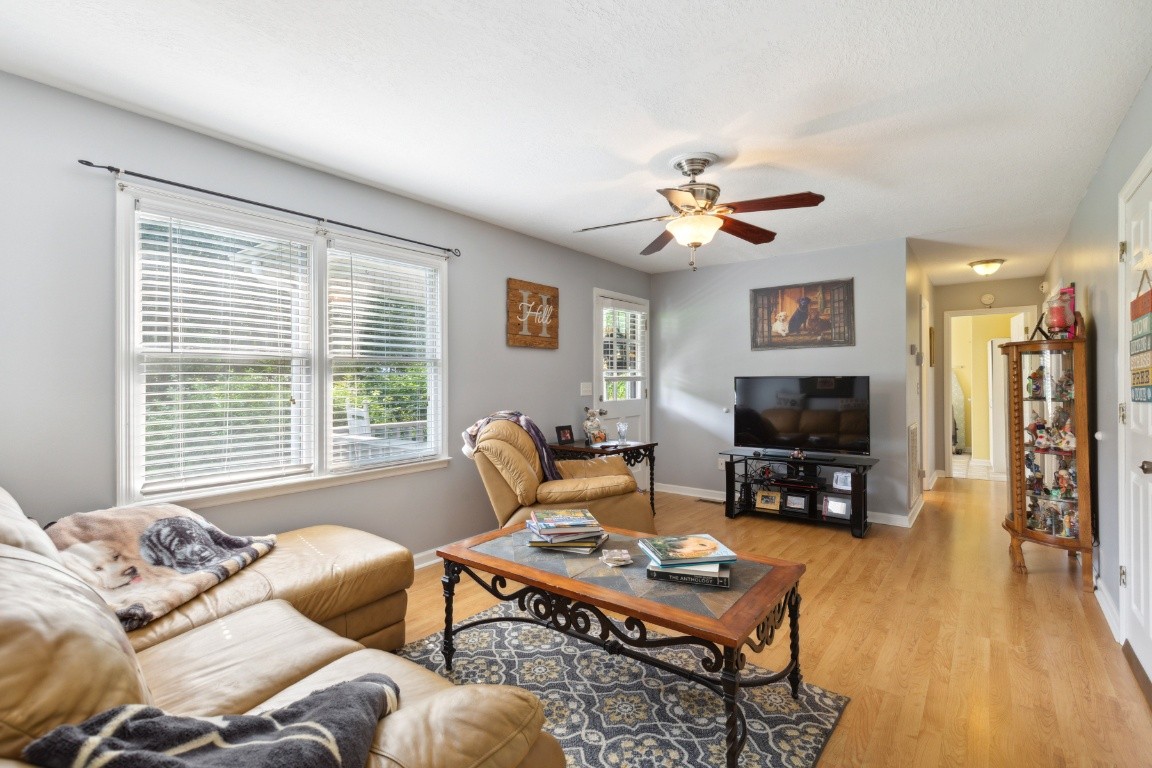 1370 Kasserman Switch Road Belvidere, TN 37306 - Photo 4 of 25 Gallery Image 4