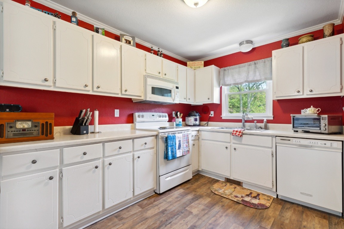 1370 Kasserman Switch Road Belvidere, TN 37306 - Photo 7 of 25 Gallery Image 7